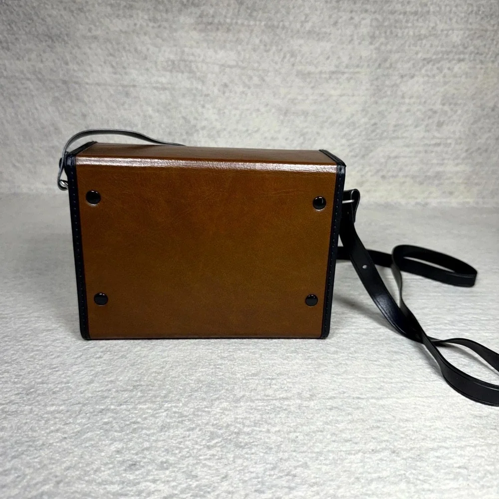 Bushnell‎ Insta-Focus Binoculars w Rare Hard Cover Jack In The Box Case Vintage